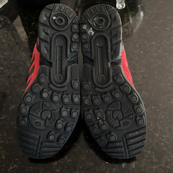 Like new - Picture 2 of 3